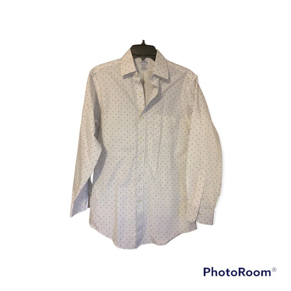 Brooks Brothers Traditional Fit Non-Iron All Cotton Button Down White and Blue D
